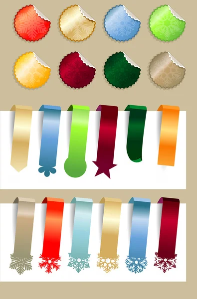 Ensemble de différents autocollants et étiquettes de Noël — Image vectorielle