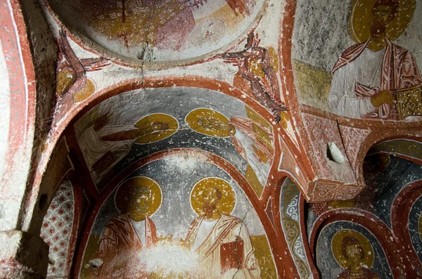 在土耳其卡帕多西亚的古代壁画 — 图库照片