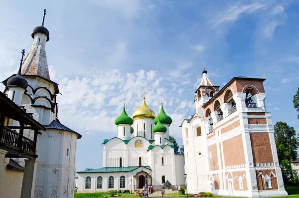 Alte Kirche in Susdal. ein Goldring aus Russland — Stockfoto