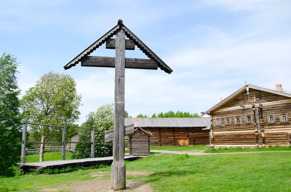 大きな木製の十字架 — ストック写真