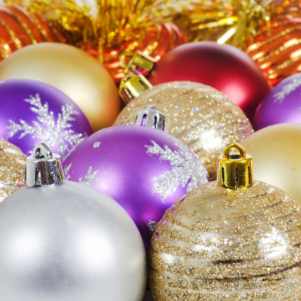 The christmas tree ball in snow