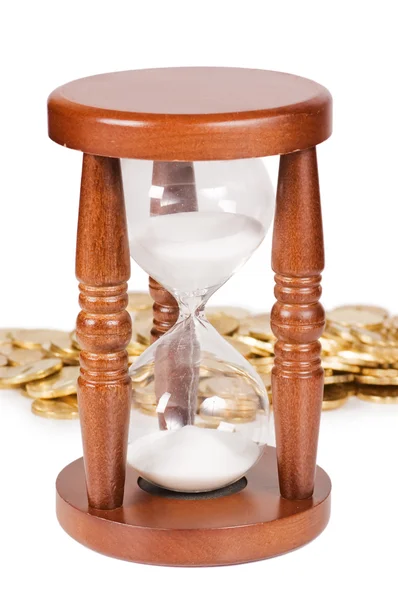 Hourglasses en munt geïsoleerd op wit — Stockfoto