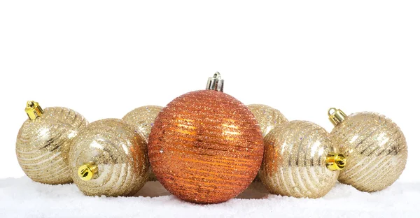 Izole kar Noel ağacı topu — Stok fotoğraf