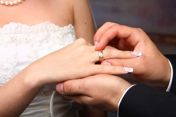 彼女の結婚指輪 — ストック写真