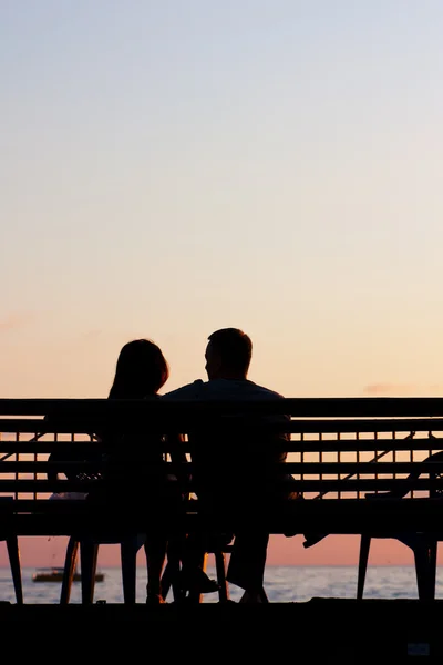 Romantic Couple at Sunset — Stock Photo, Image