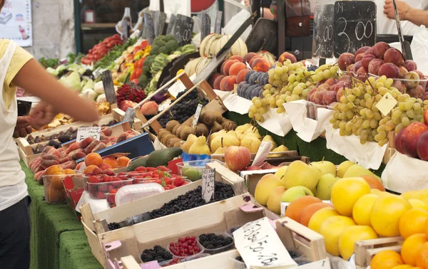 stock image Fruit and vegetable stall