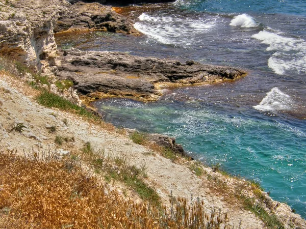 Costa do mar. A Crimeia ocidental . — Fotografia de Stock