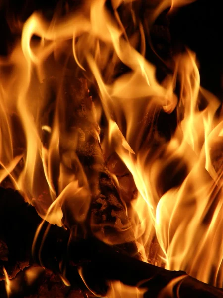 Płomienie pożaru lub — Zdjęcie stockowe