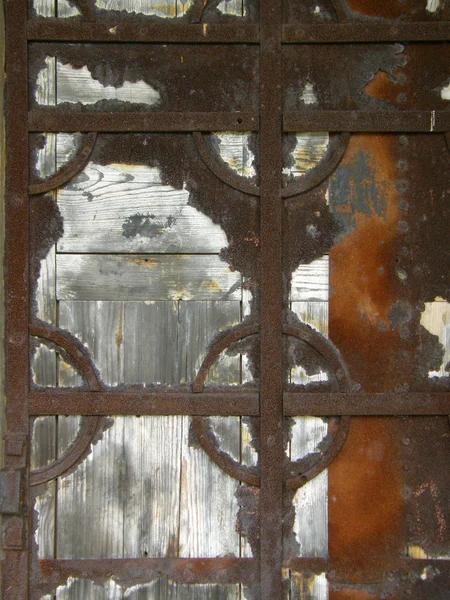 Eski ahşap kapı. — Stok fotoğraf