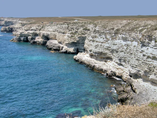 De kust van de prachtige zee. de westelijke Krim. — Stockfoto