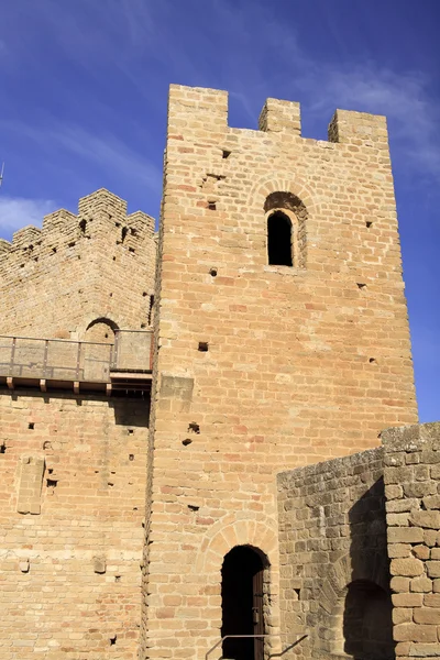 Turm in einer Burg aus Lehm, Spanien — Stockfoto