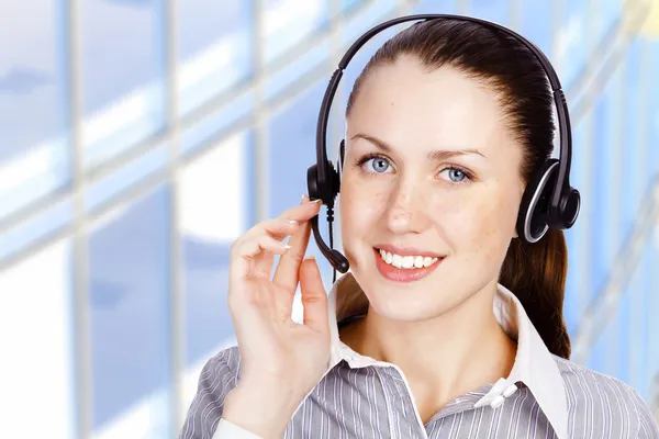 Callcenter-Frau mit Headset. — Stockfoto