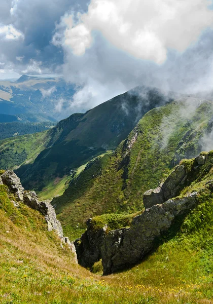 Trekking: Karpaten landschap — Stockfoto