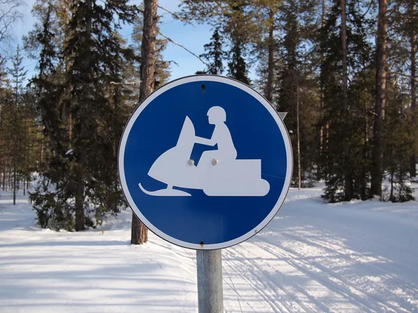 Mobil trafik işareti kar — Stok fotoğraf