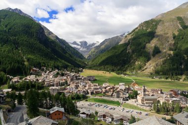 Cogne overview, Italy clipart