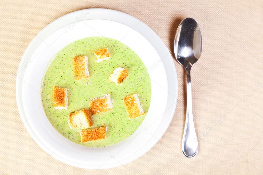 The bowl of broccoli soup
