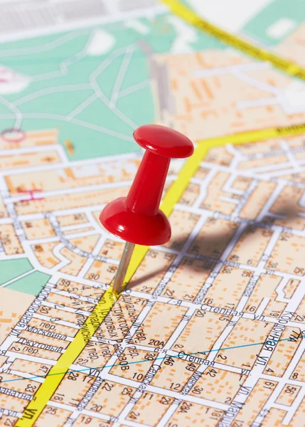 Red pushpin on a map — Stock Photo, Image