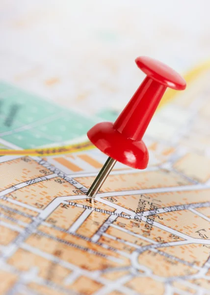Red pushpin on a map — Stock Photo, Image
