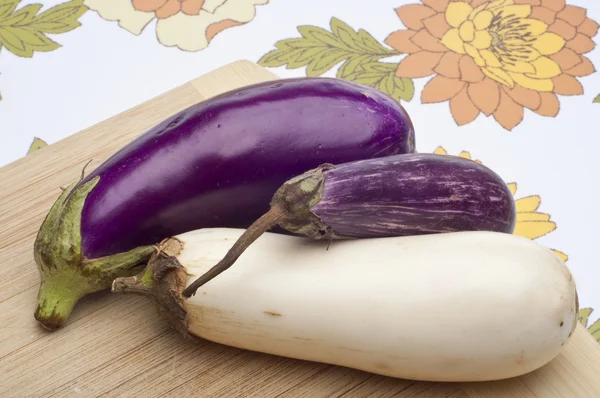 Purple, Sicilian Zebra and Albino White Eggplant Varities — Stock Photo, Image