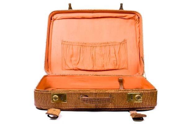 Старый чемодан изолирован на белом фоне — стоковое фото