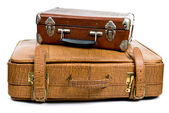 staré kufry izolovaných na bílém pozadí