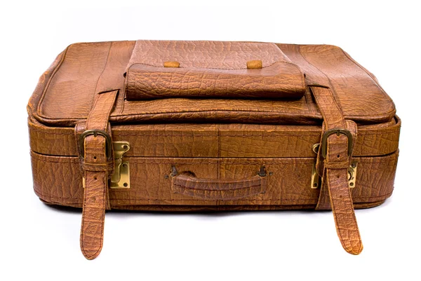 Beyaz arka planda izole edilmiş eski bavul — Stok fotoğraf