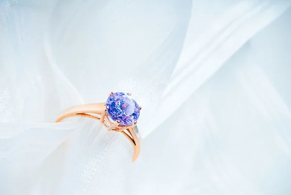 Golden engagement ring — Stock Photo, Image