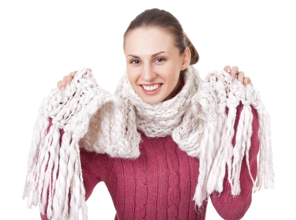 Hermosa mujer en suéter de invierno y bufanda — Foto de Stock