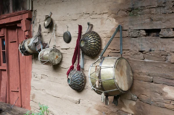 Velhos tambores indígenas tradicionais — Fotografia de Stock