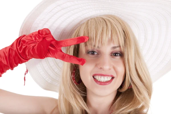 Chica de moda juguetona en estilo retro con sombrero grande —  Fotos de Stock