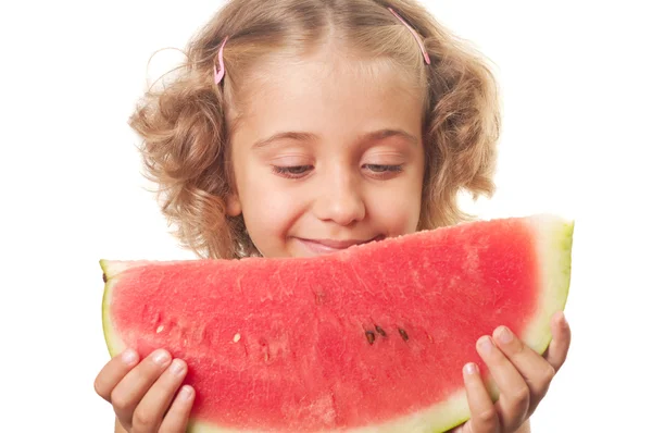 Menina sorridente comendo melancia — Fotografia de Stock