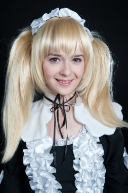 anime lolita elbiseli genç kız portresi