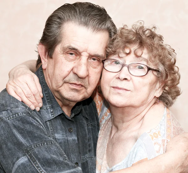 Fidelidad de la hermosa pareja de ancianos — Foto de Stock