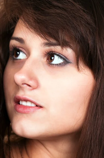 Portret suczke brunetka z piękne włosy — Zdjęcie stockowe