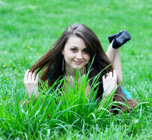 Muito jovem menina alegre — Fotografia de Stock