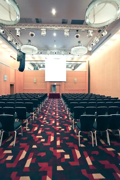 Interieur van moderne conferentiezaal — Stockfoto