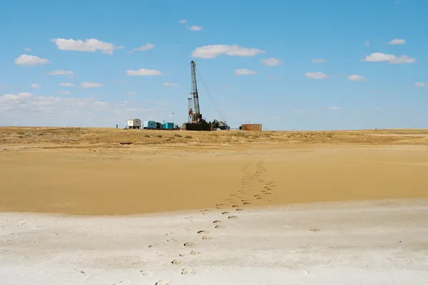 Drilling in the desert. — Stock Photo, Image