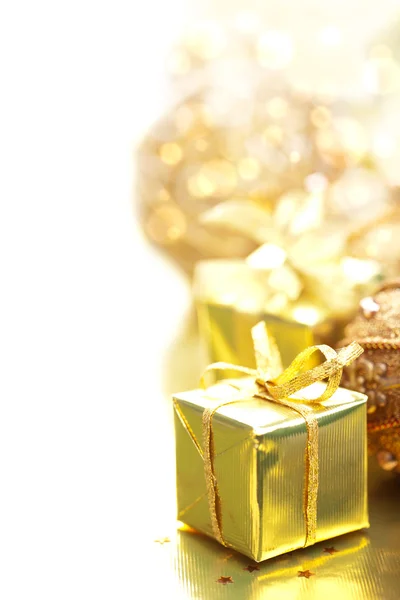 Presentes de Natal e decoração — Fotografia de Stock