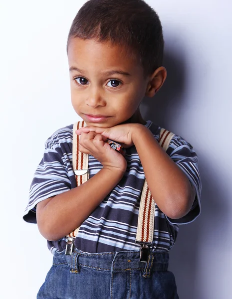 英俊的年轻非洲裔美国男孩 — 图库照片