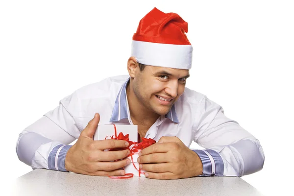 クリスマスの魅力的な男性のイメージを提示します。 — ストック写真