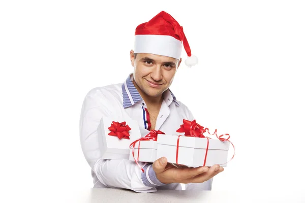 Noel ile çekici erkek görüntüsünü sunar — Stok fotoğraf
