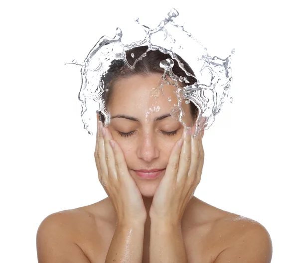 Mooie natte vrouw gezicht met waterdruppel — Stockfoto