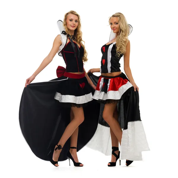 Zwei Frauen in Karnevalskostümen. Dominoform — Stockfoto