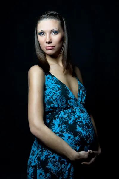Красивая беременная женщина. — стоковое фото