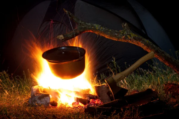 Pot on fire — Stock Photo, Image