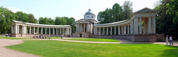 Burial vault of prince Yussupov in Arkhangelskoye Estate. Moscow — Stock Photo, Image