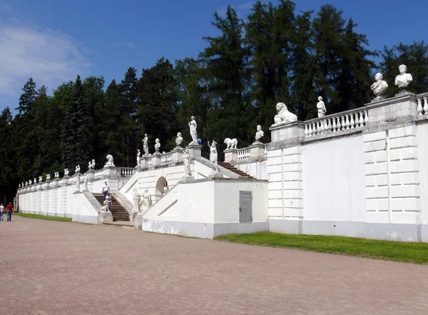 Monuments in old terrace near the palace. Arkhangelskoye Estate. Moscow — Stock Photo, Image