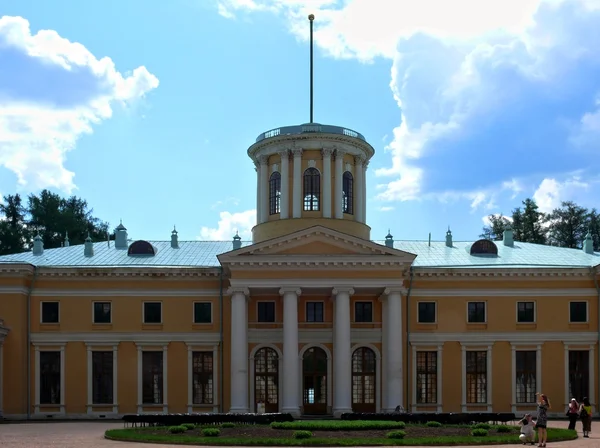 Hauptpalast in archangelskoje Landsitz. Moskau — Stockfoto