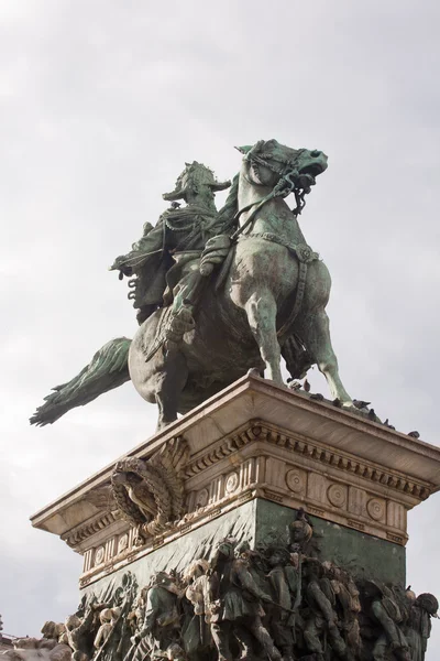 Vittorio emanuele ii pomnik w Mediolanie — Zdjęcie stockowe