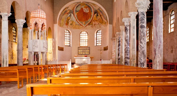 Innenraum der Basilika St. Euphemia, Grado — Stockfoto